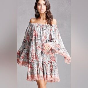 Z&L Europe Floral Print Dress. Size Small. EUC
